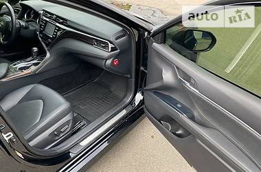 Седан Toyota Camry 2017 в 