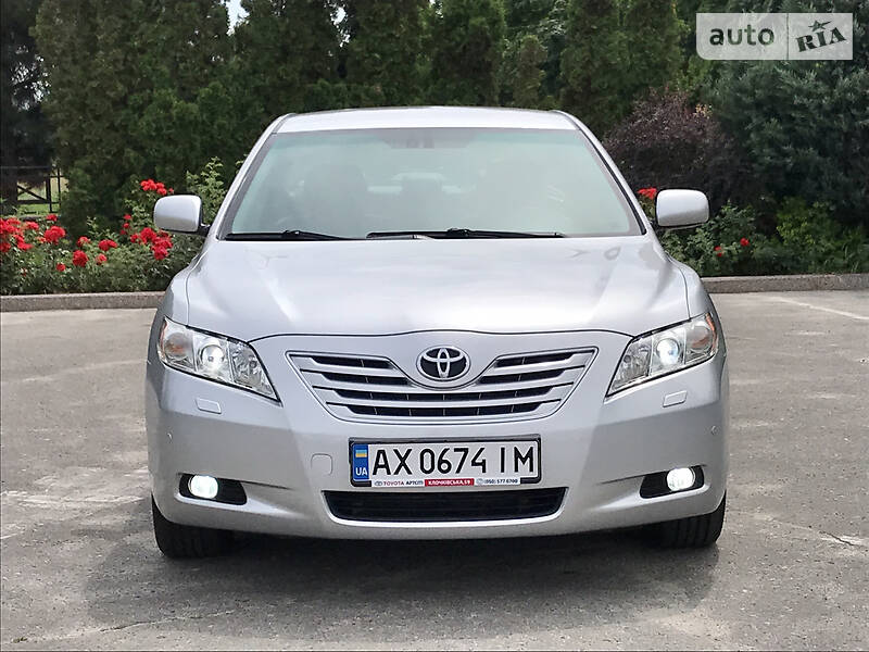 Седан Toyota Camry 2008 в Харкові