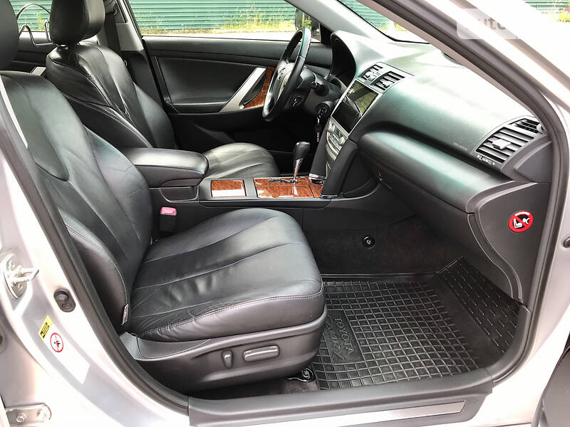 Седан Toyota Camry 2008 в Харкові