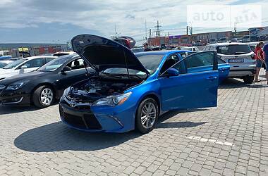 Седан Toyota Camry 2016 в Черновцах