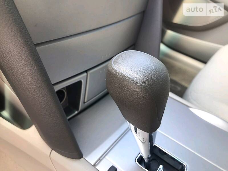 Седан Toyota Camry 2008 в Києві