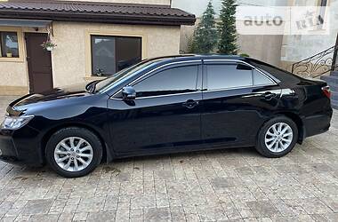 Седан Toyota Camry 2017 в 