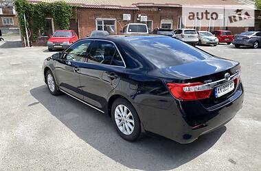 Седан Toyota Camry 2012 в 
