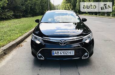 Седан Toyota Camry 2017 в 