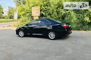 Седан Toyota Camry 2017 в 