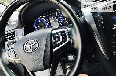 Седан Toyota Camry 2017 в 