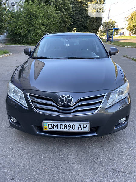 Седан Toyota Camry 2010 в Конотопі