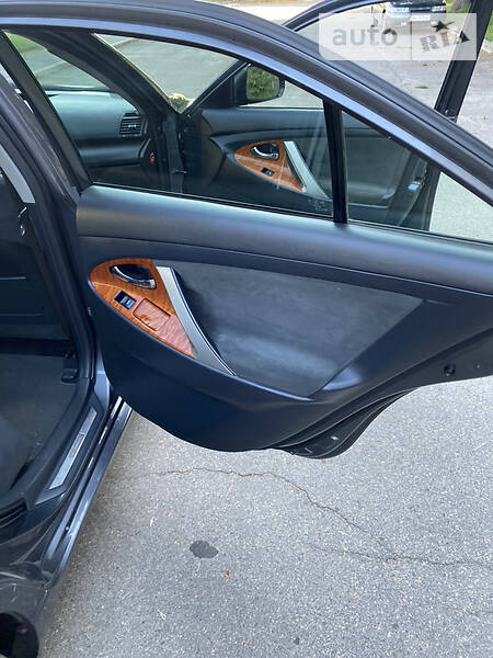 Седан Toyota Camry 2010 в Конотопі