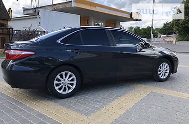 Седан Toyota Camry 2015 в 