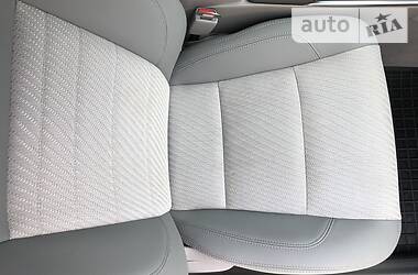 Седан Toyota Camry 2015 в 