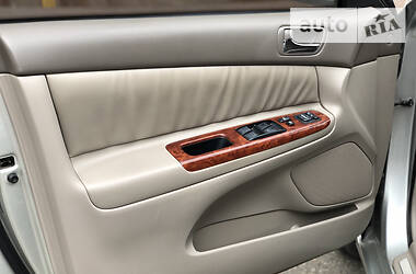 Седан Toyota Camry 2005 в 