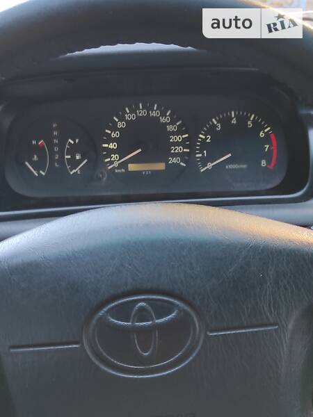 Седан Toyota Camry 1999 в Черноморске