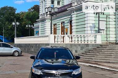 Седан Toyota Camry 2016 в Днепре