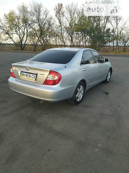 Седан Toyota Camry 2004 в Овидиополе