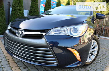 Седан Toyota Camry 2015 в Трускавці