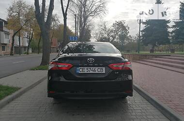 Седан Toyota Camry 2018 в Могилев-Подольске