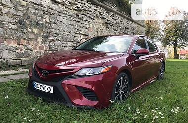 Седан Toyota Camry 2017 в Львове