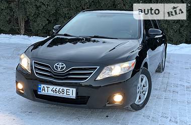 Седан Toyota Camry 2011 в Косове