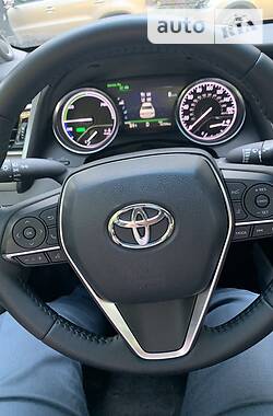 Седан Toyota Camry 2017 в Херсоне