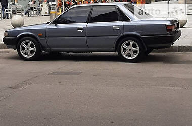 Седан Toyota Camry 1988 в Шостці