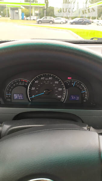 Седан Toyota Camry 2012 в Днепре