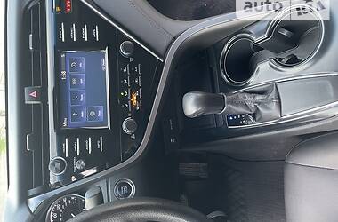 Седан Toyota Camry 2018 в Харькове
