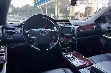 Седан Toyota Camry 2012 в Днепре