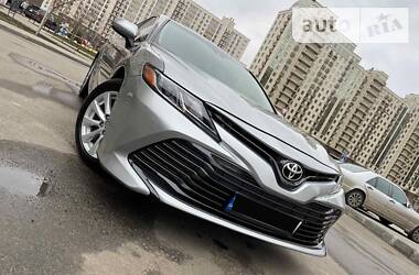 Седан Toyota Camry 2018 в 