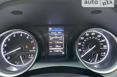 Седан Toyota Camry 2018 в 