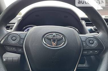 Седан Toyota Camry 2018 в 