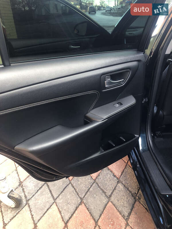 Седан Toyota Camry 2015 в Рівному фото 15 Седан Toyota Camry 2015 в Рівному