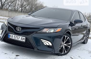 Седан Toyota Camry 2018 в Борисполі