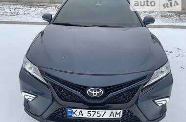 Седан Toyota Camry 2018 в Борисполі