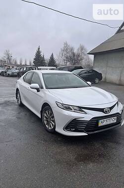 Седан Toyota Camry 2021 в Запорожье