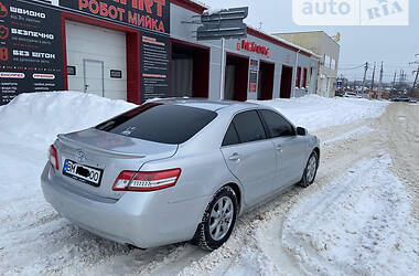 Седан Toyota Camry 2011 в Киеве