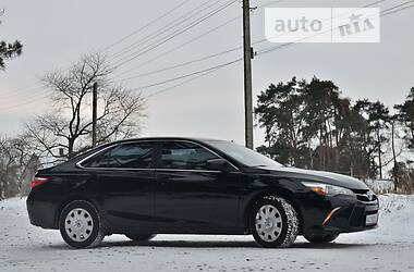 Седан Toyota Camry 2017 в Луцке