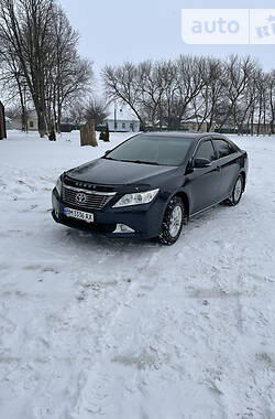 Седан Toyota Camry 2011 в Сумах