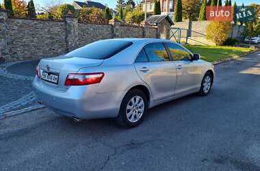 Седан Toyota Camry 2008 в Рівному