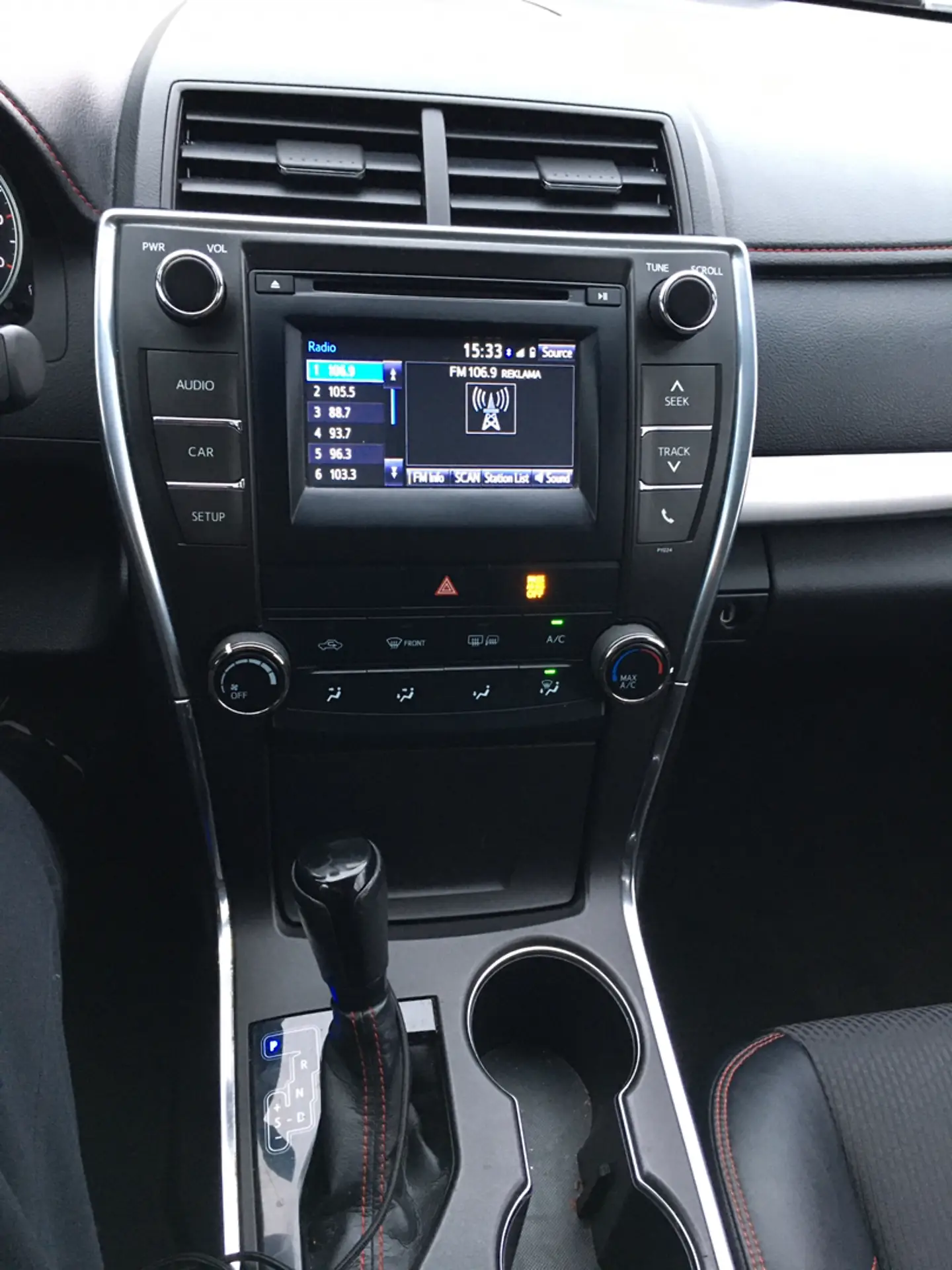 2016 Toyota Camry - мініатюра 15