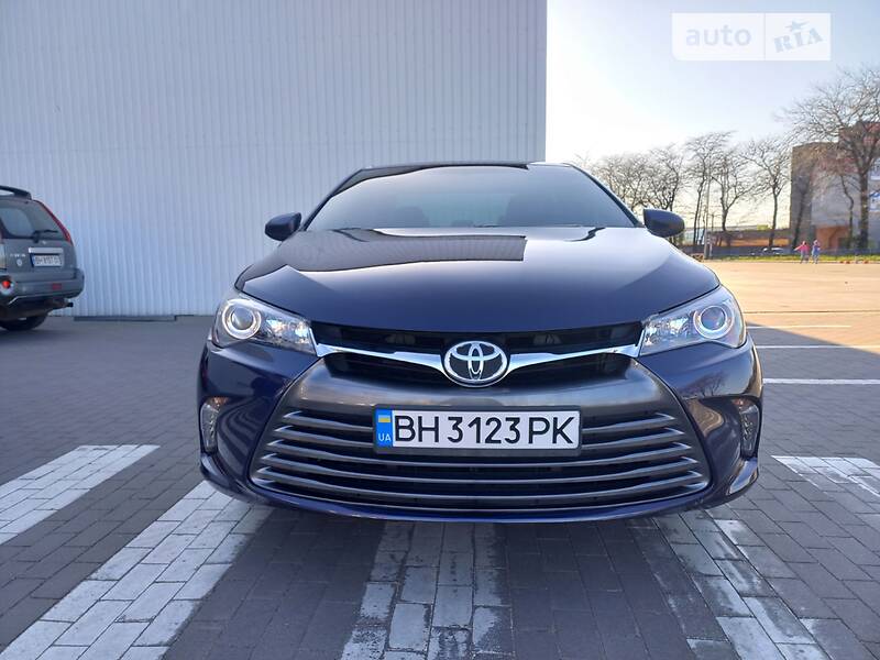 Седан Toyota Camry 2016 в Одессе