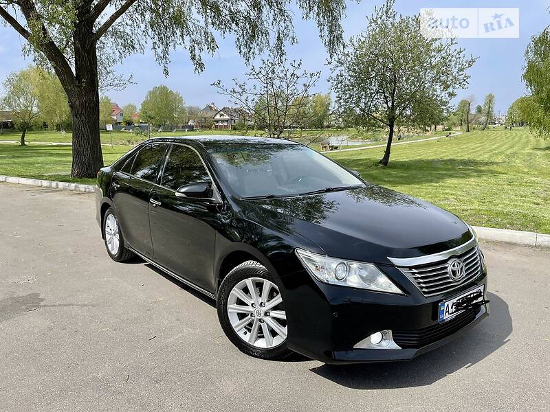 Седан Toyota Camry 2012 в 