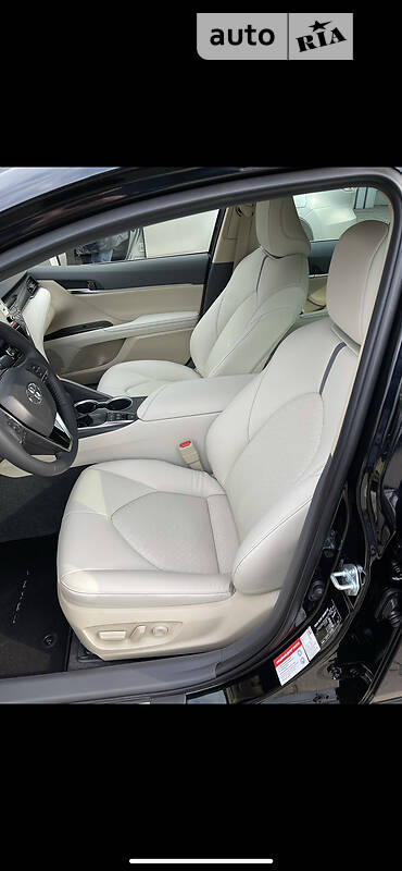 Седан Toyota Camry 2021 в Киеве фото 9 Седан Toyota Camry 2021 в Киеве