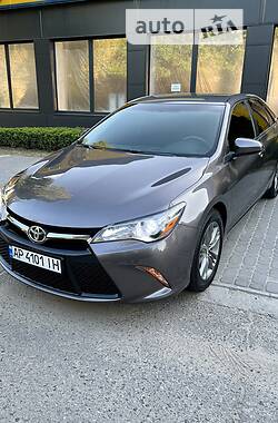 Седан Toyota Camry 2017 в Запорожье