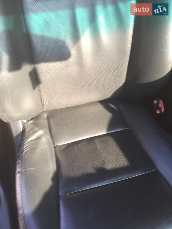 Седан Toyota Camry 2011 в Днепре