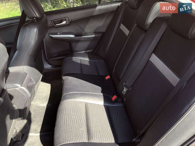 Седан Toyota Camry 2013 в Киеве фото 9 Седан Toyota Camry 2013 в Киеве