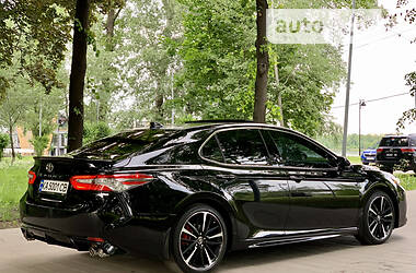 Седан Toyota Camry 2019 в 