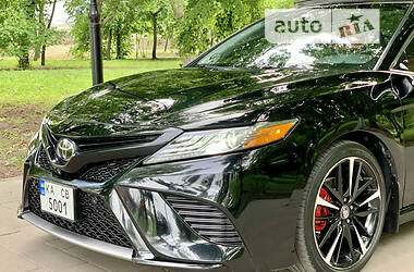 Седан Toyota Camry 2019 в 