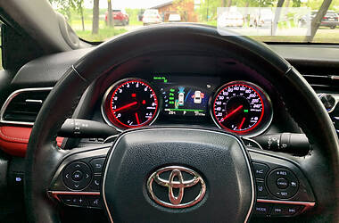 Седан Toyota Camry 2019 в 