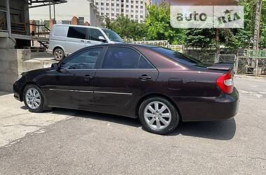 Седан Toyota Camry 2003 в Кропивницком