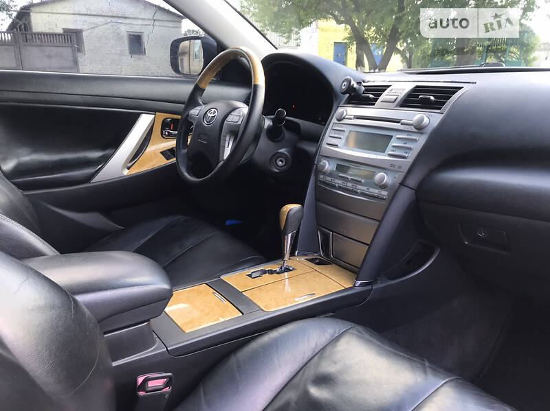 Седан Toyota Camry 2007 в Киеве